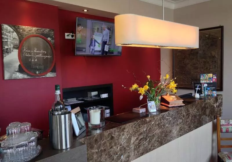 Rhein Hotel Nierstein