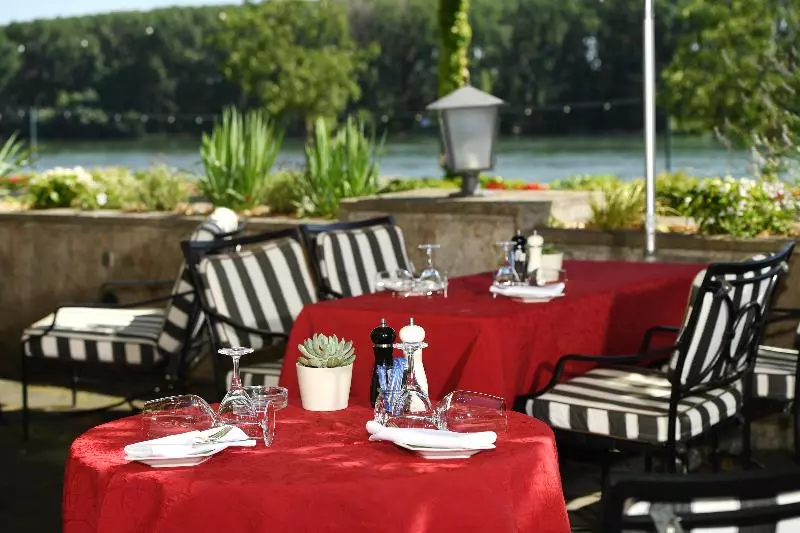 Rhein Hotel Nierstein