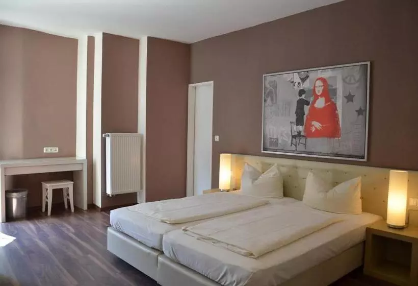 Отель Rheinstein