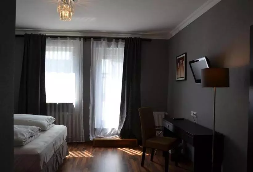 Отель Rheinstein