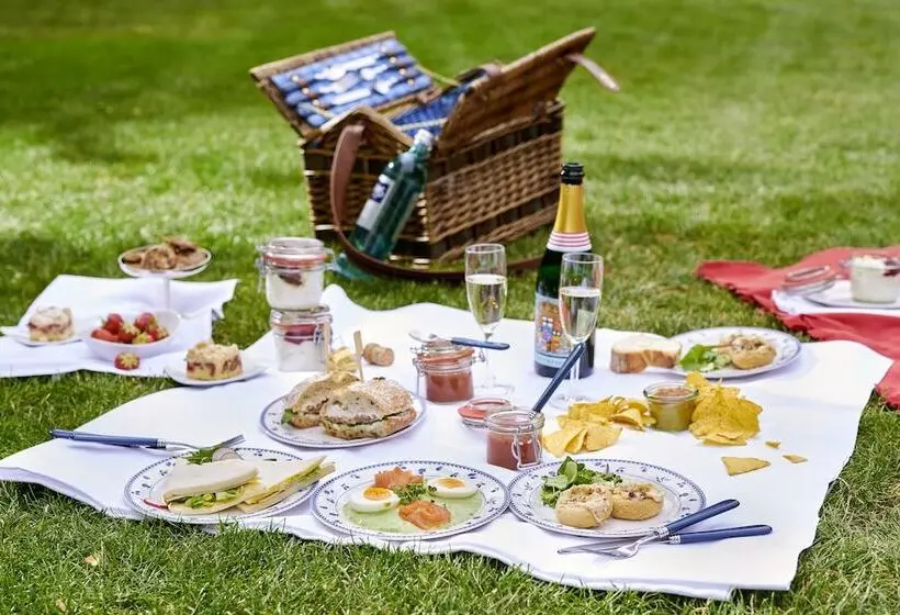 Schlosshotel Kronberg   Hotel Frankfurt