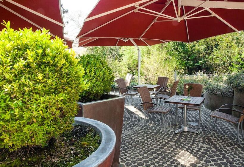 Отель Trip Inn Klee Am Park Wiesbaden