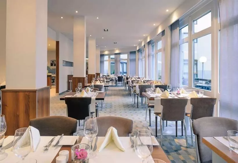 בית מלון כפרי Vienna House Easy by Wyndham Frankfurt Airport