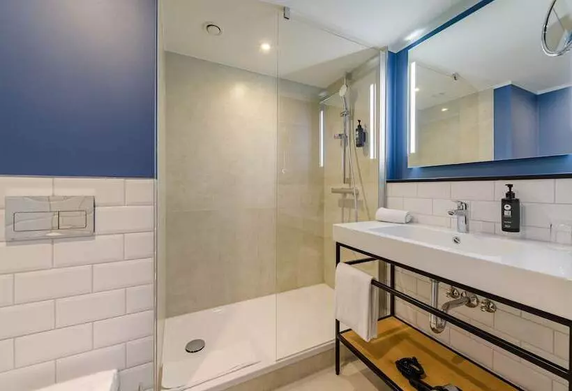 בית מלון כפרי Vienna House Easy by Wyndham Frankfurt Airport