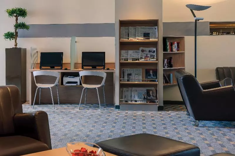 בית מלון כפרי Vienna House Easy by Wyndham Frankfurt Airport