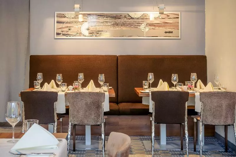 בית מלון כפרי Vienna House Easy by Wyndham Frankfurt Airport