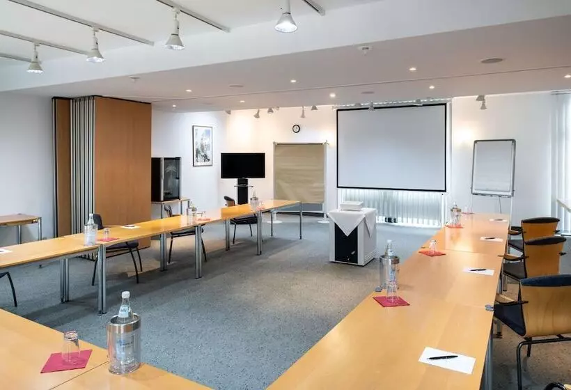 Отель Wetzlarer Hof