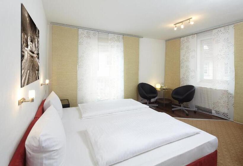 בית מלון כפרי Zur Post