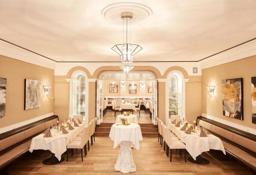 בית מלון כפרי Zur Post