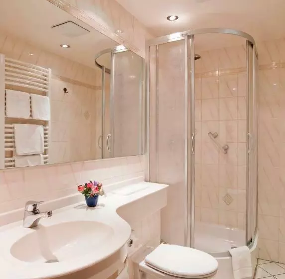 호텔 Am Heideloffplatz