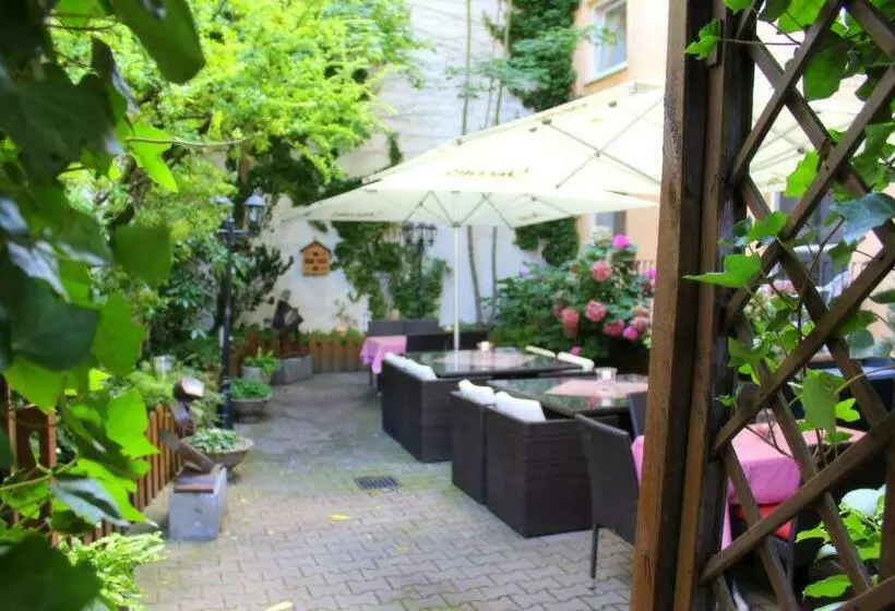 호텔 Am Heideloffplatz