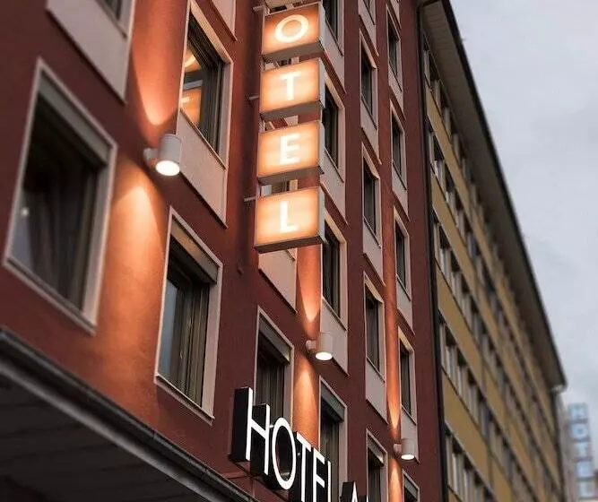 Hotel Amba