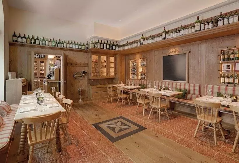 Hotel Excelsior By Geisel