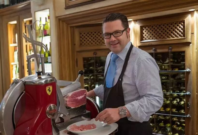 Hotel Excelsior By Geisel