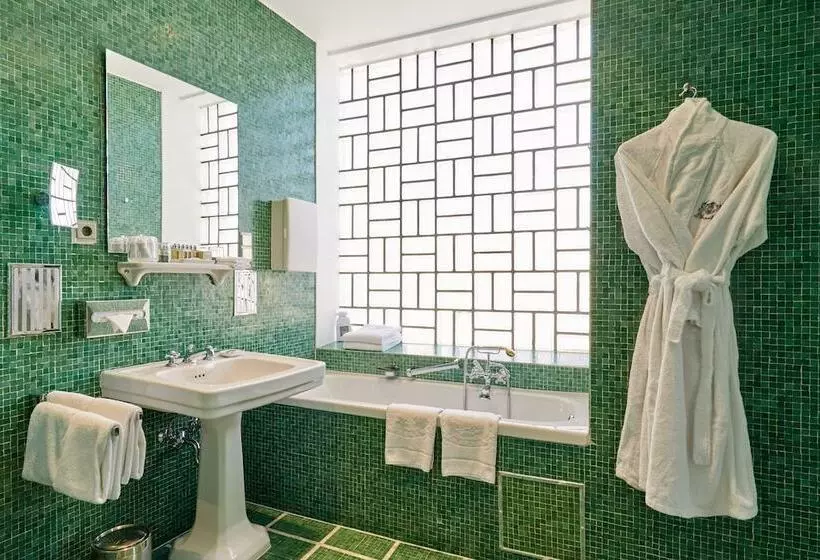 Hotel Excelsior By Geisel