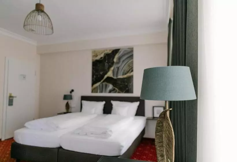 Отель Fletzinger