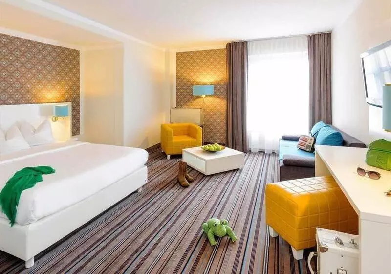 هتل Ibis Styles Regensburg
