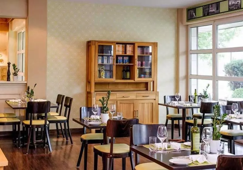 هتل Ibis Styles Regensburg