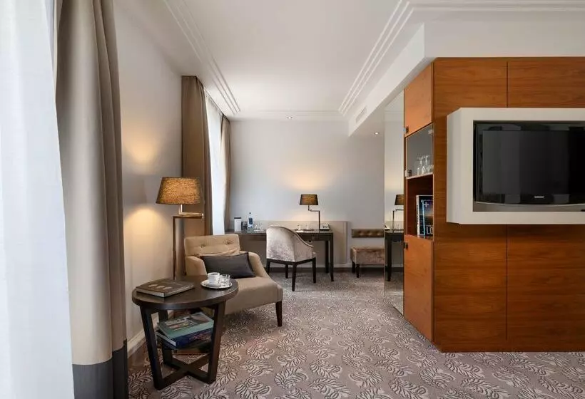 Hotel Maximilian’s