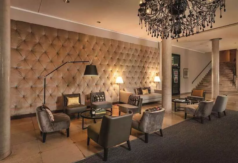 Hotel Maximilian’s