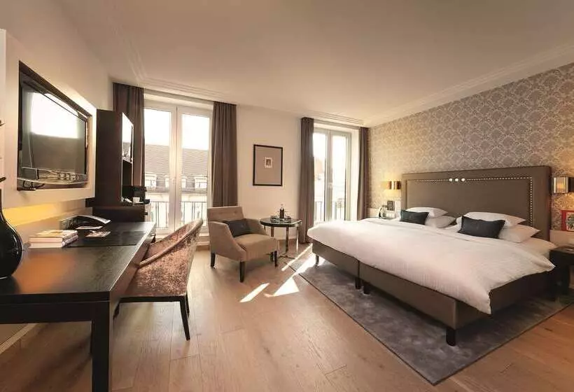 Hotel Maximilian’s