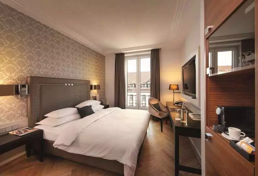 Hotel Maximilian’s