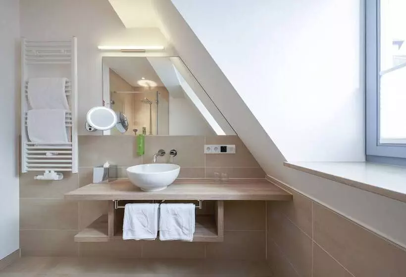 هتل Victoria Nürnberg