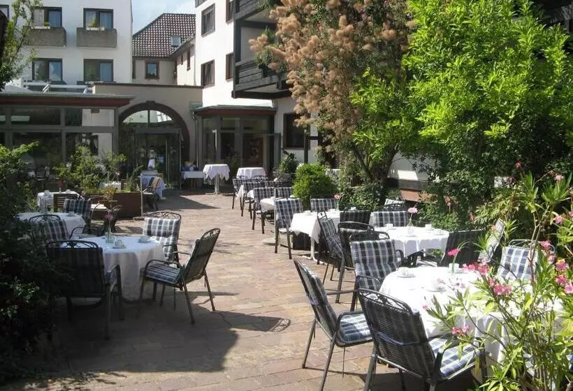 호텔 & Weinhaus Anker