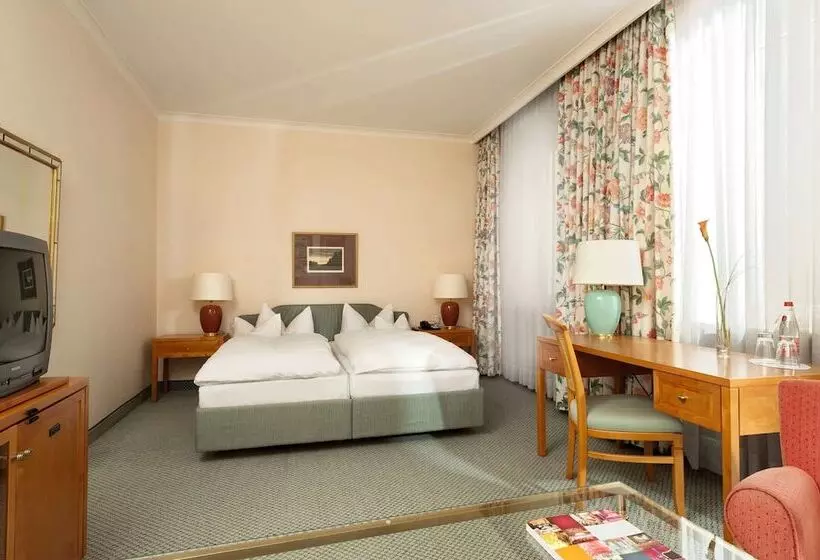 Hotelli Wyndham Grand Bad Reichenhall Axelmannstein