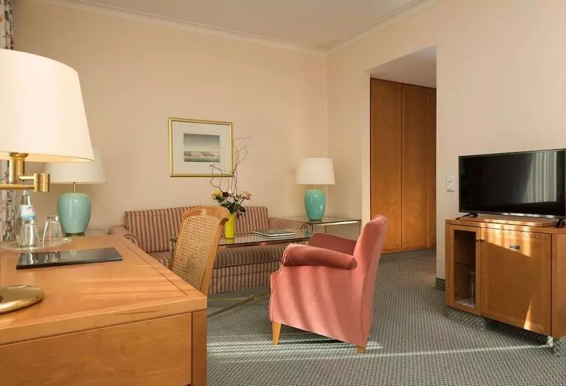 Hotelli Wyndham Grand Bad Reichenhall Axelmannstein