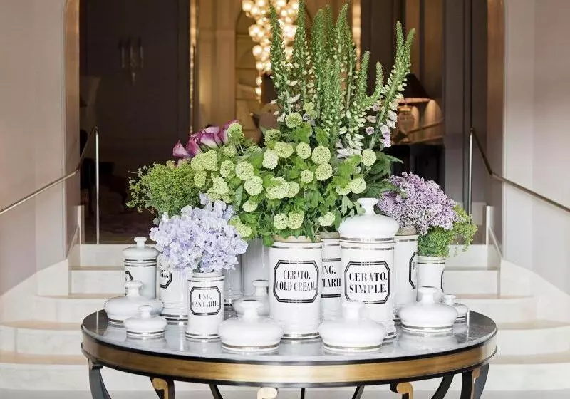 Отель D'Angleterre