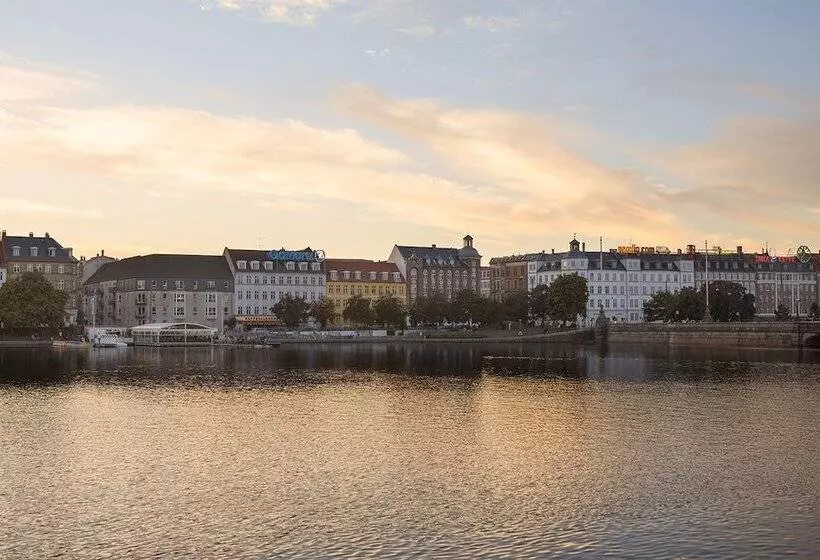 Отель Kong Arthur