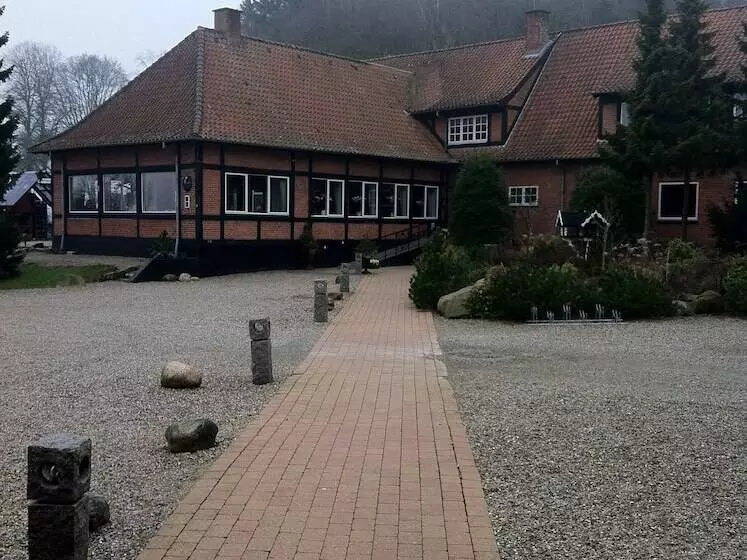 Отель Sallingsund Færgekro