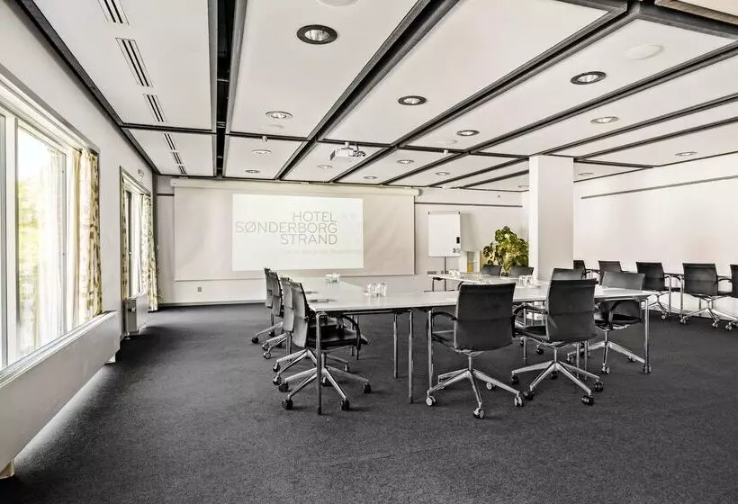 ホテル Sonderborg Strand
