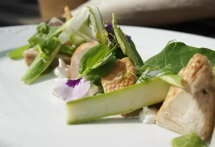 モーテル Lyng Dal Hotel Og Restaurant