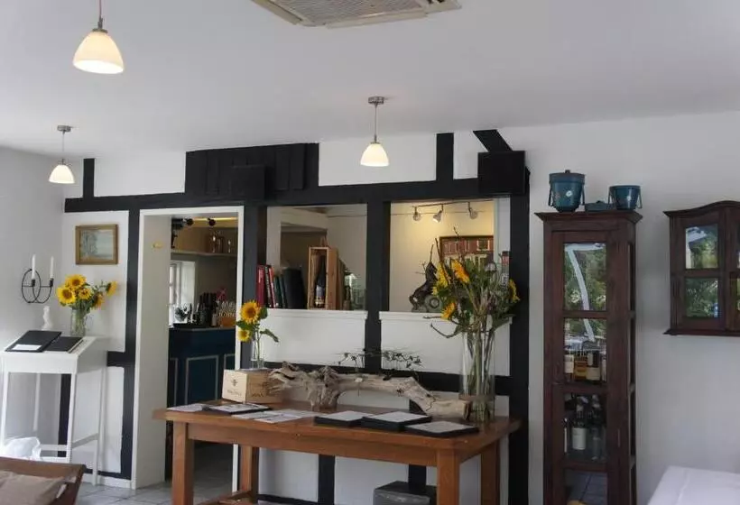 モーテル Lyng Dal Hotel Og Restaurant