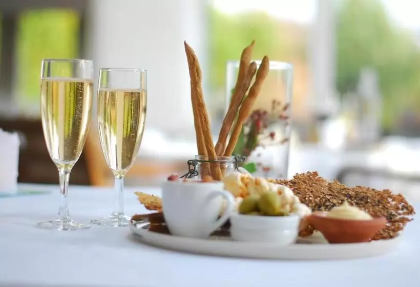 モーテル Lyng Dal Hotel Og Restaurant