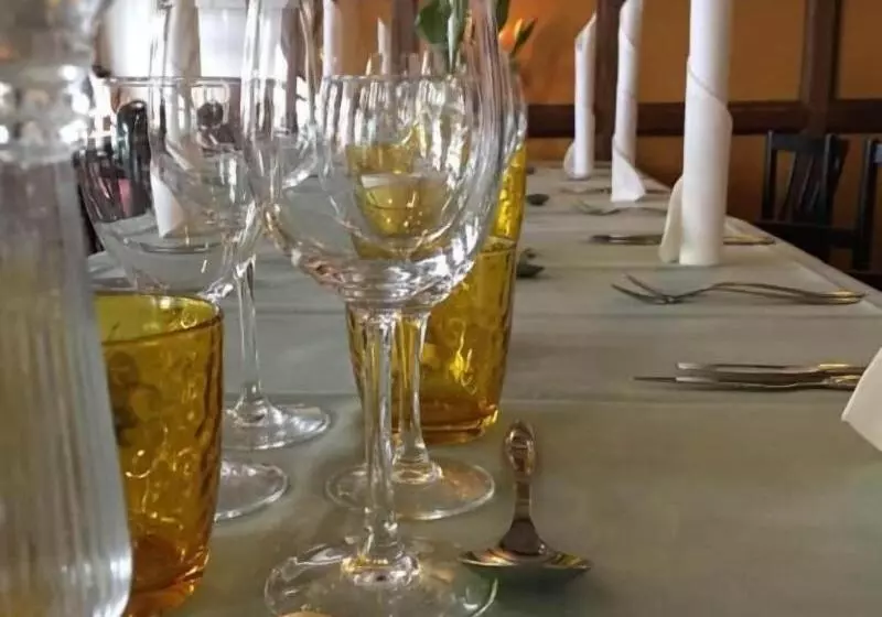 Tylstrup Kro Og Motel