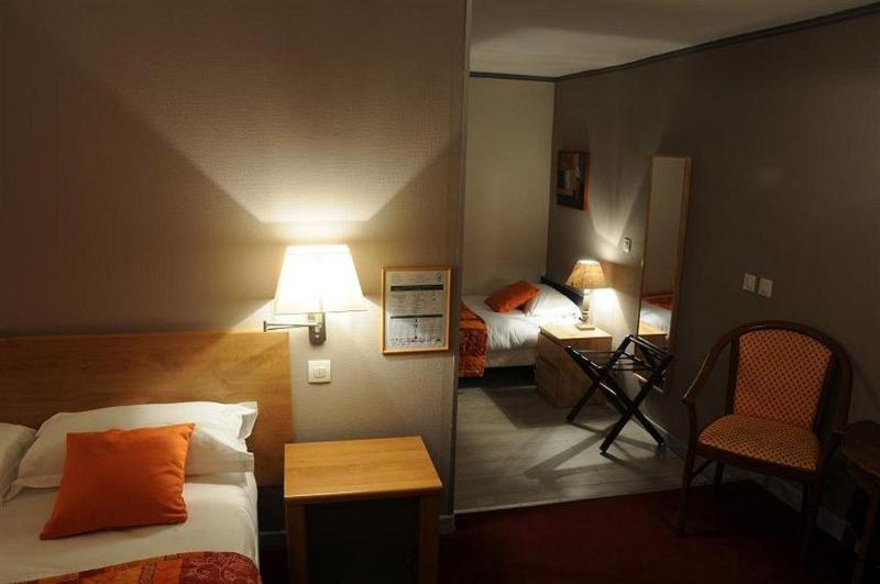 Aerotel Versailles Saint Cyr L Etape Du Silence