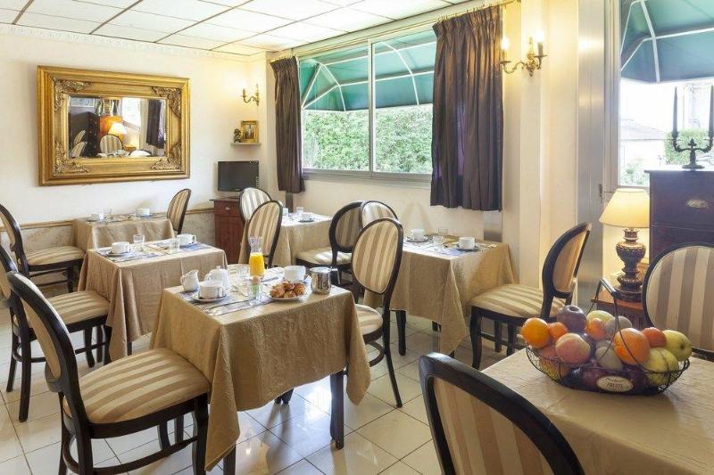 Aerotel Versailles Saint Cyr L Etape Du Silence