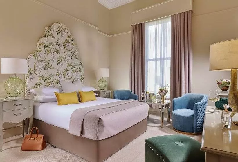 פונדק Ariel House