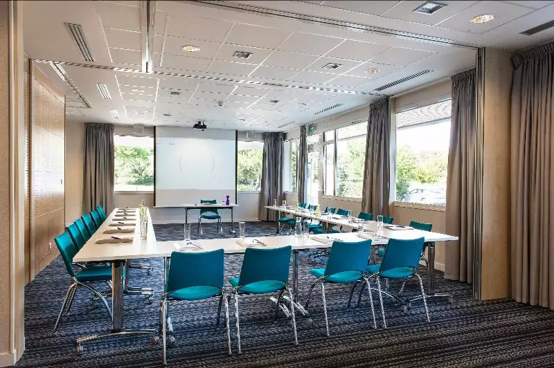 ホテル Hôtel Valdys Thalasso & Spa   Les Pins