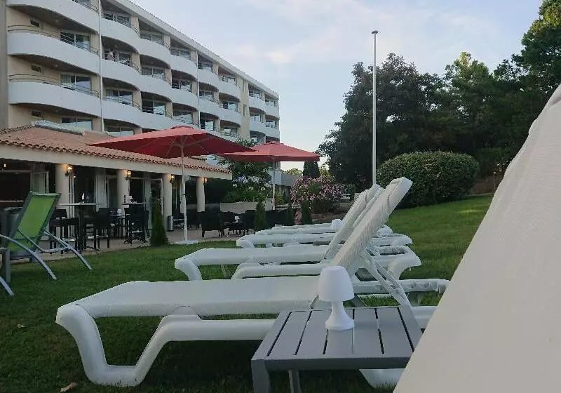 ホテル Hôtel Valdys Thalasso & Spa   Les Pins