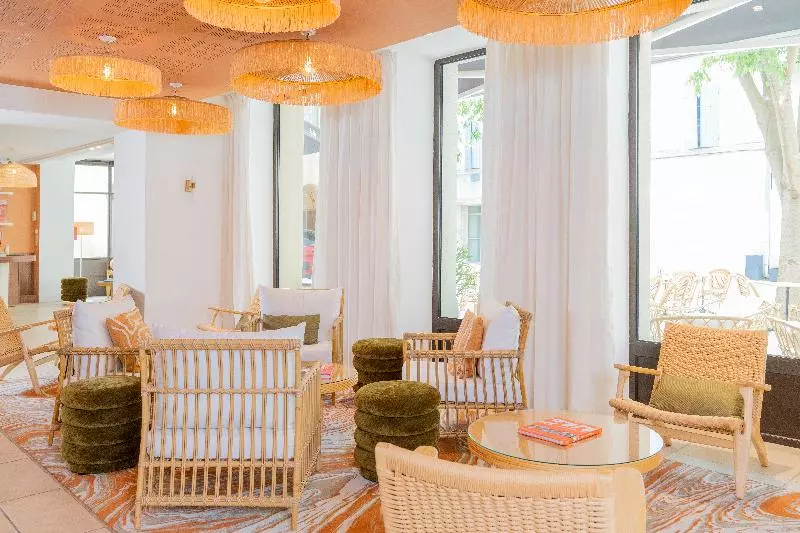 هتل Grand Hôtel D’orange, Bw Signature Collection