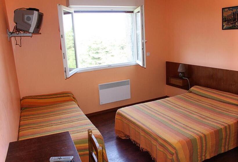 هتل Hôtel Pub Le Petit Bosquet