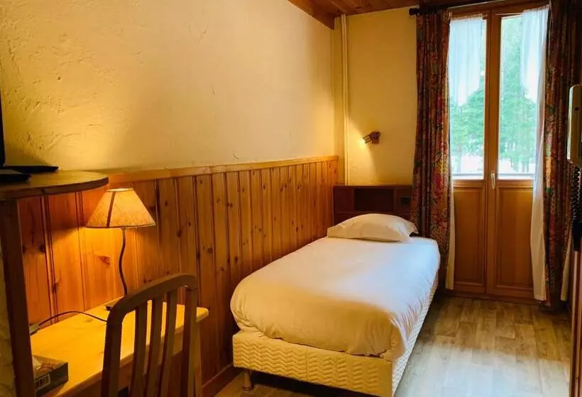 酒店 L Arveyron Open House