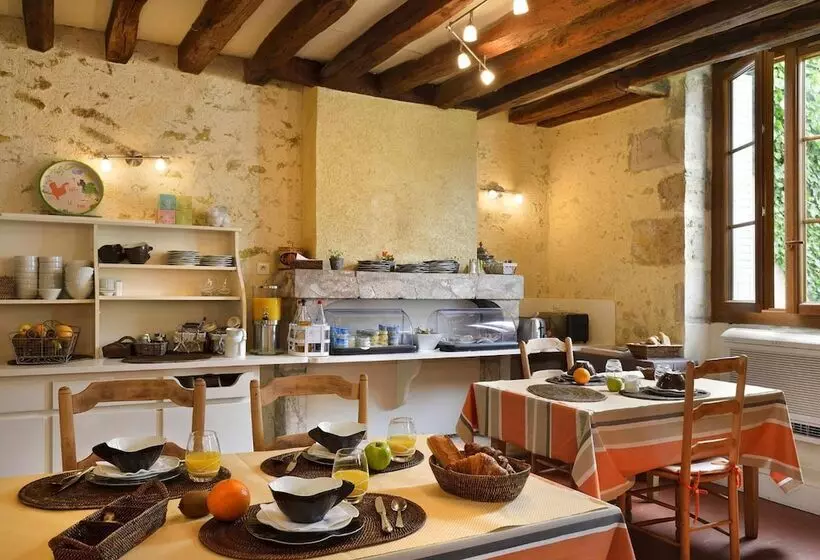 Hotel Logis Auberge Du Centre