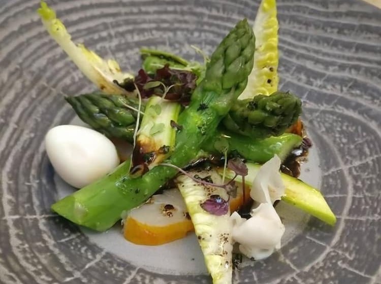 ホテル Restaurant Charbonnel