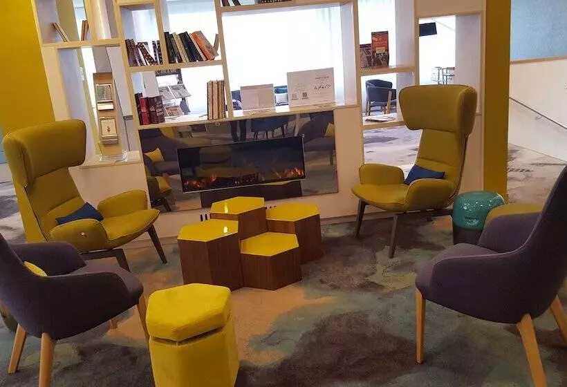 호텔 Mercure Macon Bord De Saone