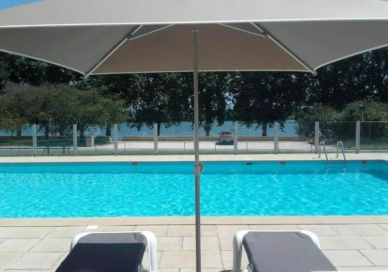 호텔 Mercure Macon Bord De Saone